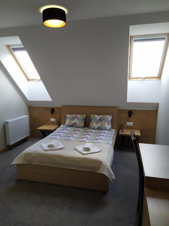 ראדום Hotel Regina מראה חיצוני תמונה