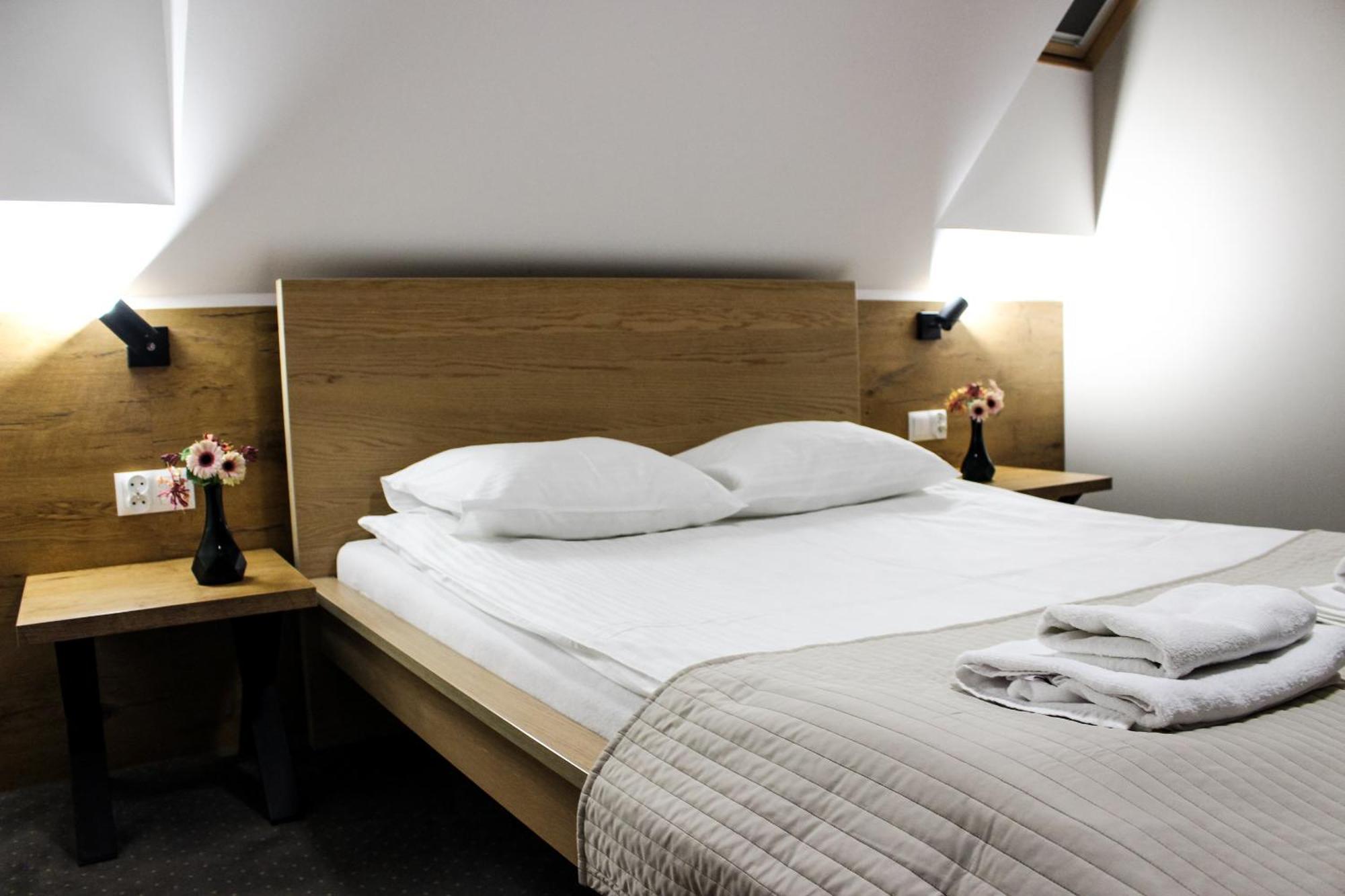 ראדום Hotel Regina מראה חיצוני תמונה