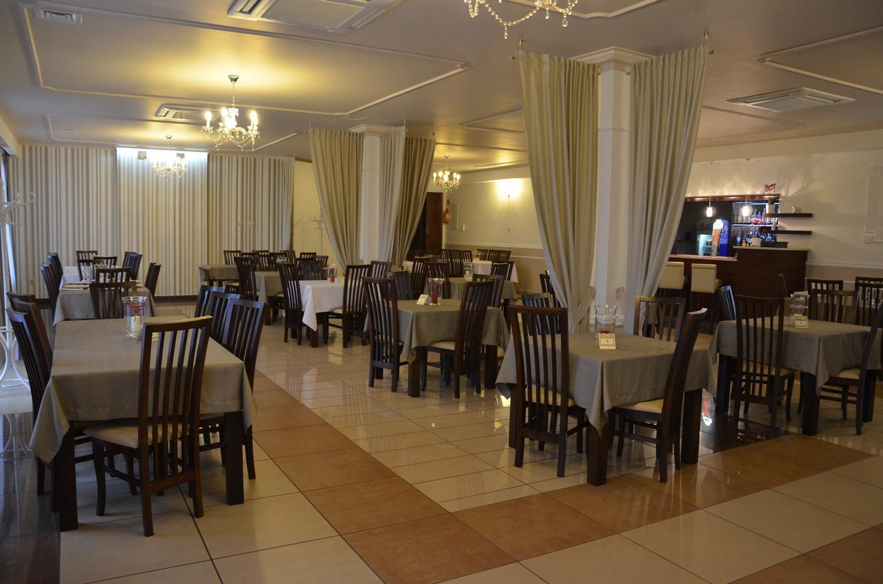 ראדום Hotel Regina מראה חיצוני תמונה